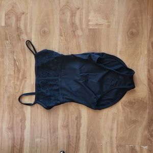 Black Leo - Motion Wear - PA -Barely Worn